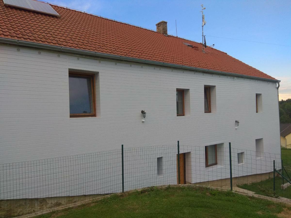Apartman Suchdol Lejlighed Bujanov Eksteriør billede